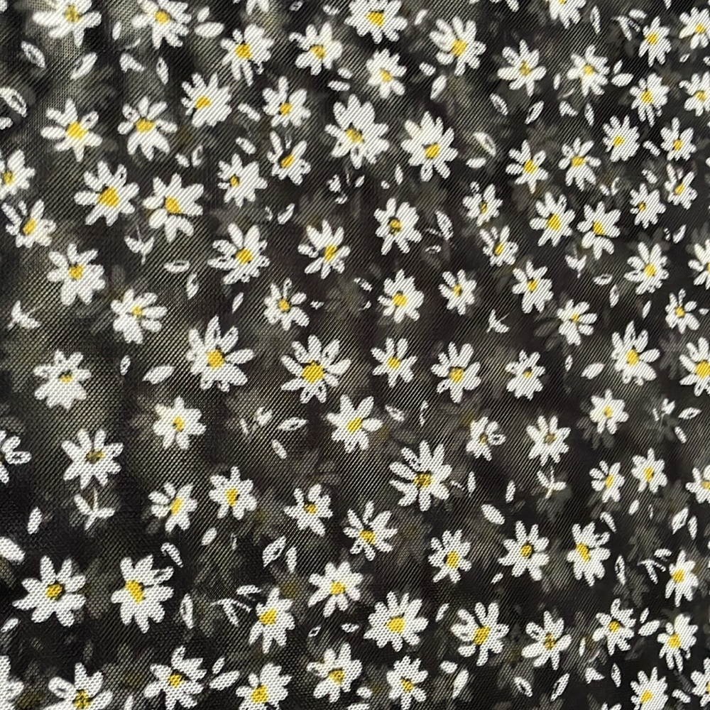 H&M Daisy Print Crop Top - Picture 10 of 13